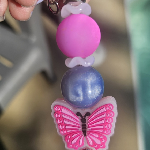 Cute Character Keychains with Beads - Picture 3 of 10